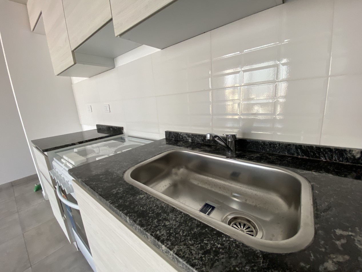 MONOAMBIENTE EN ALQUILER SAN CRISTOBAL - Expensas incluye AYSA