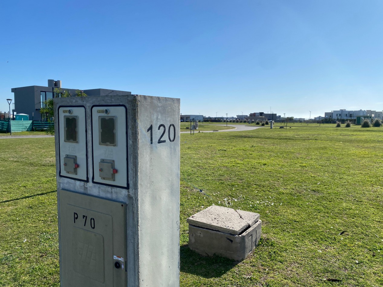 Exclusivo Lote en Sebatian Gaboto de 668