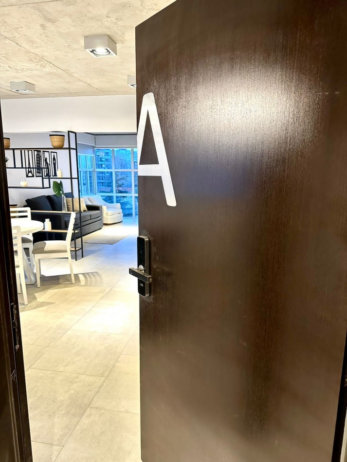 Departamento en torre en Cañitas 2 ambientes posible 3 ambientes