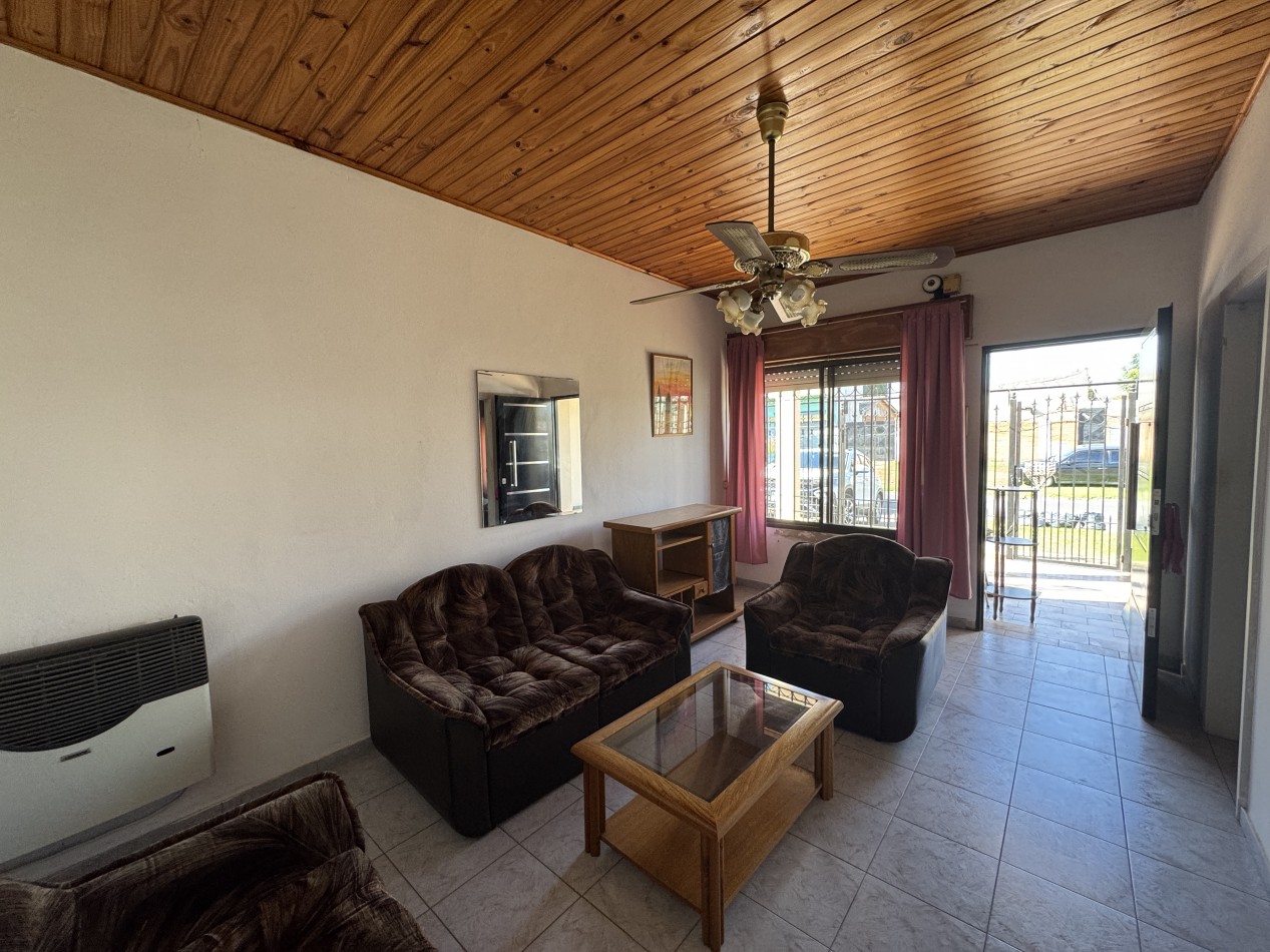 VENTA EN QUILMES - DOS CASA EN UN MISMO LOTE 