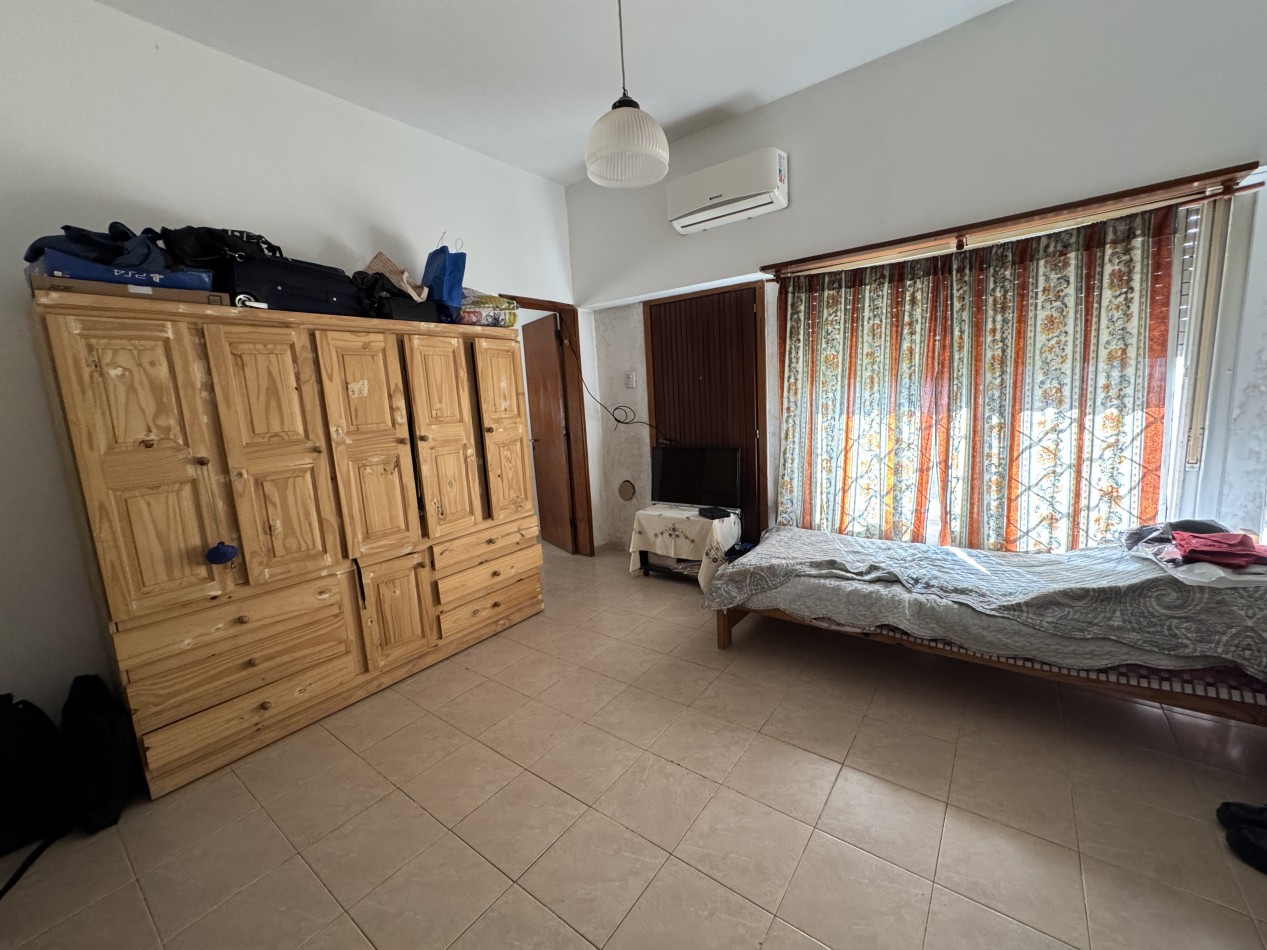 VENTA EN QUILMES - DOS CASA EN UN MISMO LOTE 